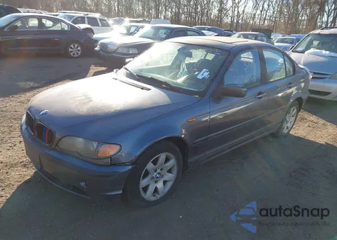 2003 BMW 325Xi z USA, uszkodzony, nr VIN WBAEU334X3PH88050